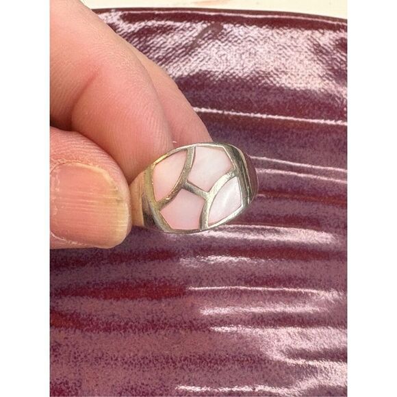 Vintage STERLING SILVER PINK MOTHER OF PEARL STONE Inlay SIZE 8 - Picture 5 of 9